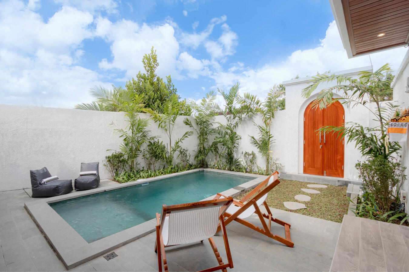 Swimming Pool Swimming Pool